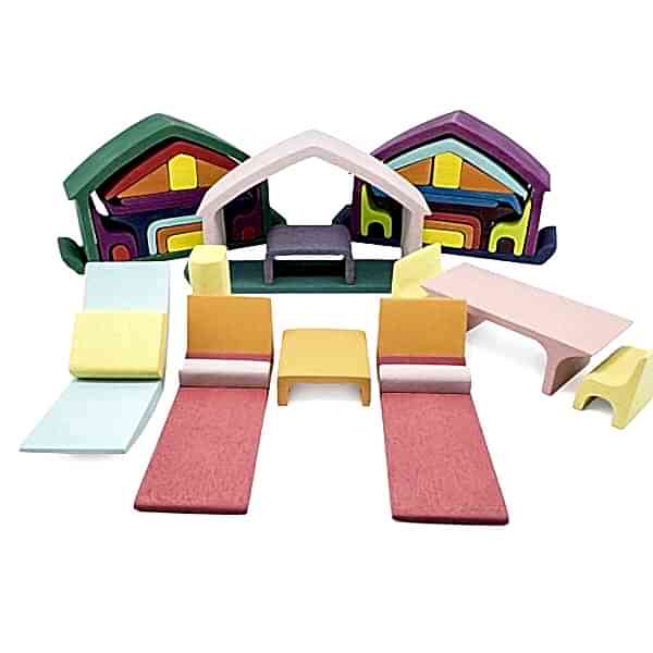 Waldorf Triangle Roof Pastel House / 1251