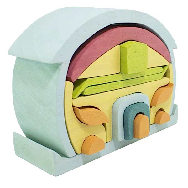 Waldorf Round Roof Pastel House / 1202